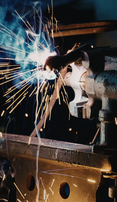 Metal Machinist Image 2
